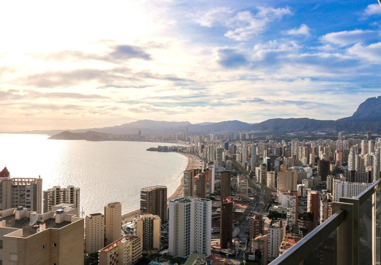 Mirador Del Mediterraneo Бенидорм Екстериор снимка